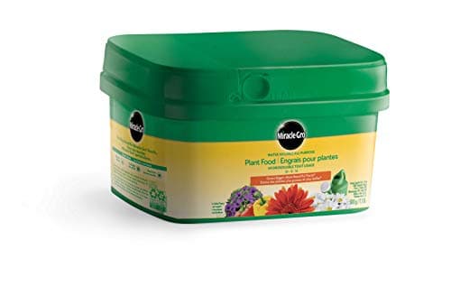 Miracle-Gro Water Soluble All Purpose Plant Food | Instant Feeder for Flowers, Veggies, Trees & Shrubs | Easy Mix & Apply