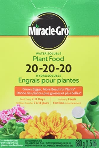 Miracle-Gro Engrais pour plantes soluble dans l'eau 20-20-20, 680 g | Engrais instantané tout usage pour fleurs, légumes, arbres et arbustes | Feuillage luxuriant et fort...