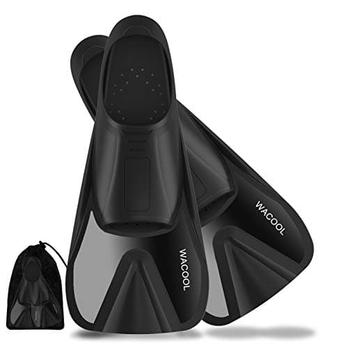 WACOOL Palmes courtes légères pour adulte avec poche pour pied complet, taille voyage, palmes à lame courte pour la plongée en apnée, la plongée sous-marine ou l'entraînement à la natation (noir XL)