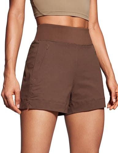 CRZ YOGA Short de randonnée léger taille moyenne pour femme 10,2 cm – Extensible pour les voyages athlétiques d'été, le golf en plein air avec poches zippées, marron café moyen