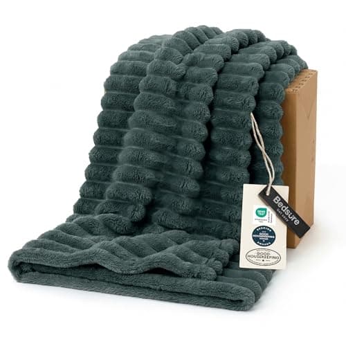 Bedsure Living Room Decor Home Dark Green Throw Blanket Gifts for Women Men, Soft Fluffy Fleece Cozy Fuzzy Plush Warm Couch Bed Blanket, Bedroom...