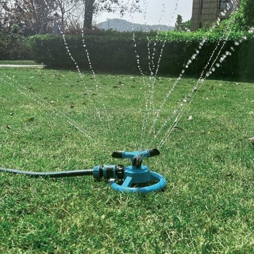 Kadaon Arroseur de pelouse Arroseurs automatiques d'eau de jardin Système d'irrigation de pelouse 3600 pieds carrés Couverture Rotation 360 °