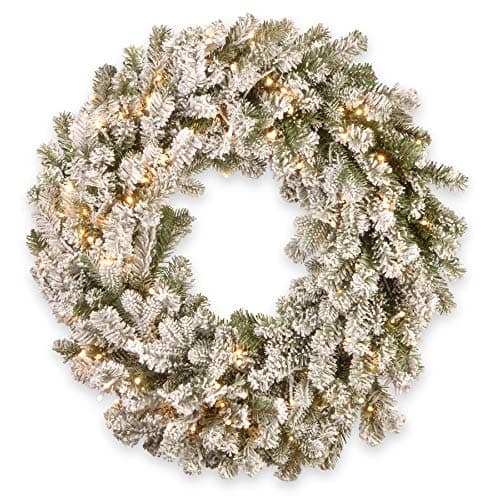 National Tree Company Couronne de Noël artificielle en épicéa de Sheffield enneigé pré-éclairée de 24 pouces, décoration de Noël avec 50 lumières LED claires, 156 pointes,...